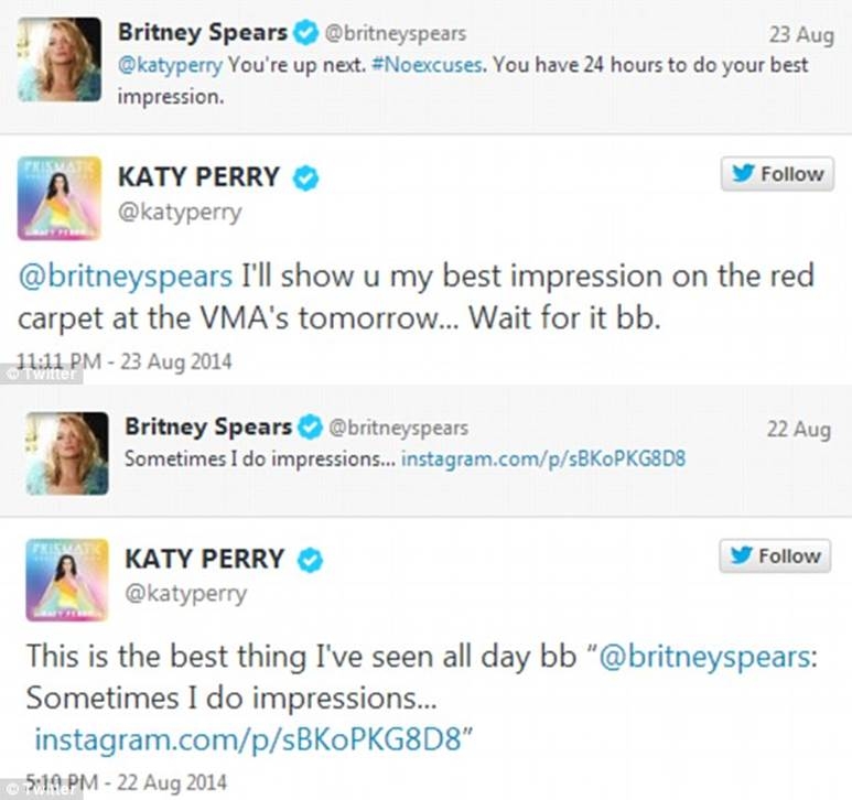 
	
	Katy Perry đã chấp nhận thử thách của Britney Spears khi diện trang phục cả "cây jeans" đến tham dự VMAs 2014 cùng với Riff Raff. Đây là bộ trang phục được mà một thời Britney Spears và Justin Timberlake đã từng diện và lễ trao giải Annual American Music Awards năm 2001.